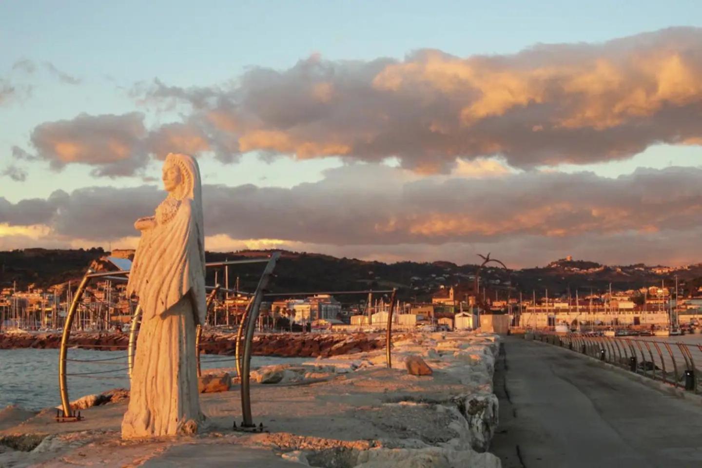 Appartamento Vacanze Riviera Delle Palme San Benedetto del Tronto Eksteriør bilde